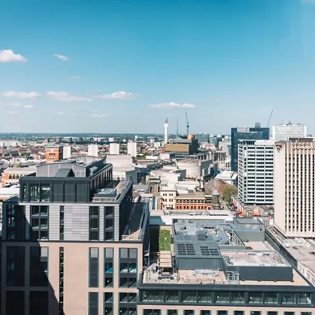 Service - Free Netflix And Wifi Apartment
